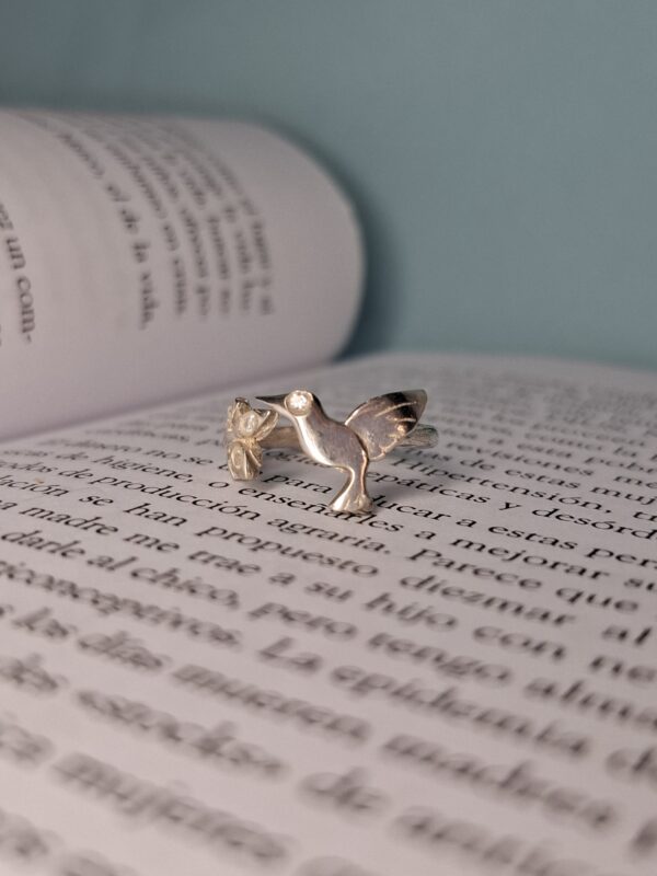 Anillo Colibrí Cubic