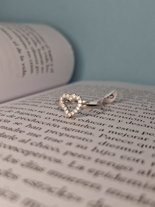 Anillo Corazón Valentina Cubic