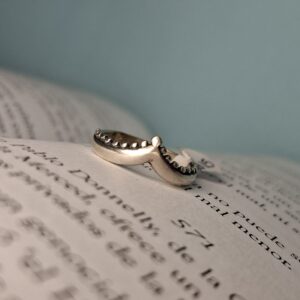 Anillo Plata Envejecida Corona 9410