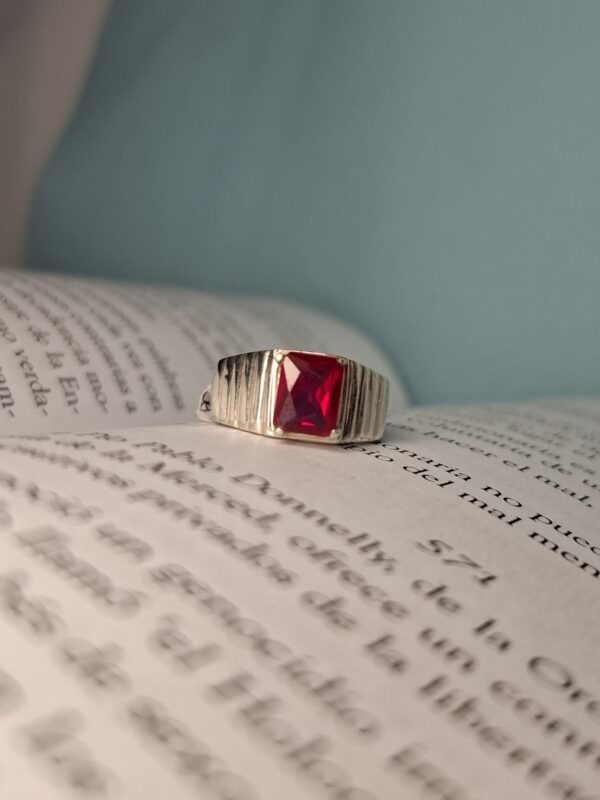 Anillo Rubí H