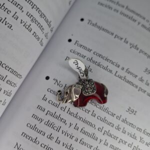 Dije Elefante Rojo con Piedra