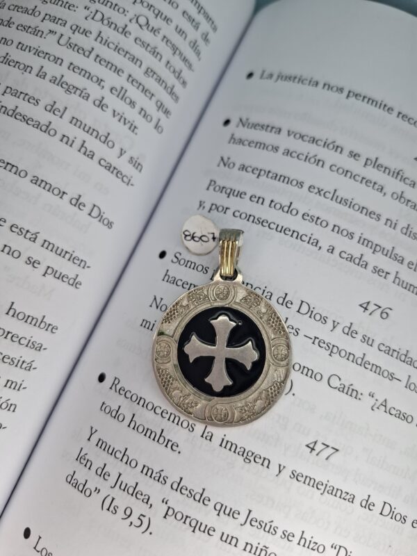 Dije Plata y Oro Cruz Esmaltada Grande