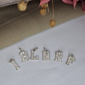 Dije Inicial Cubic 1,5cm