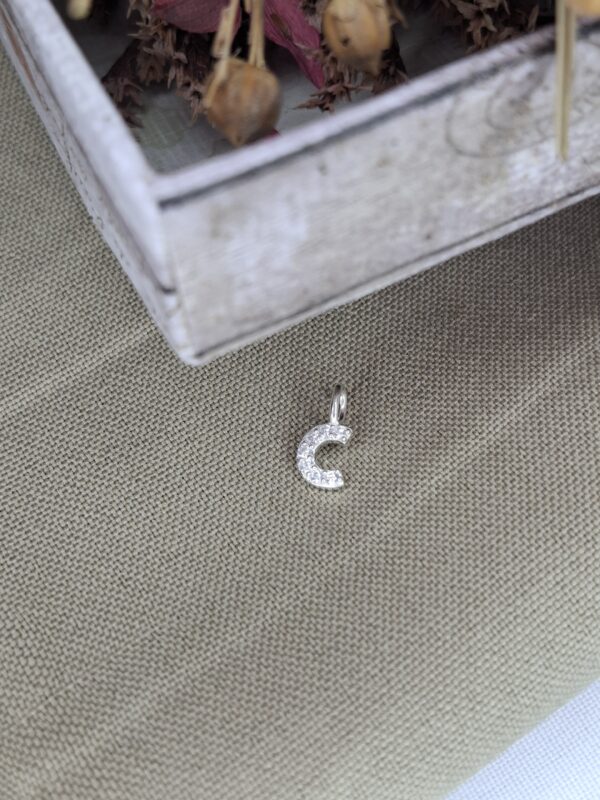 Dije Mini Inicial Cubic - Image 3