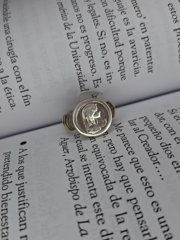 Anillo Plata y Oro Virgen Niña