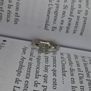 Anillo Iniciales