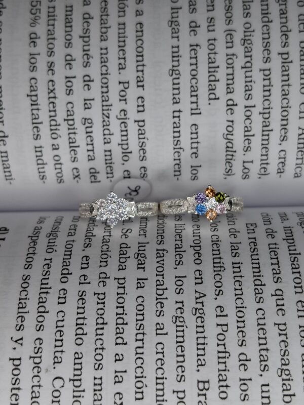Anillo Flor 6 Puntas Lineas Cubic 14073
