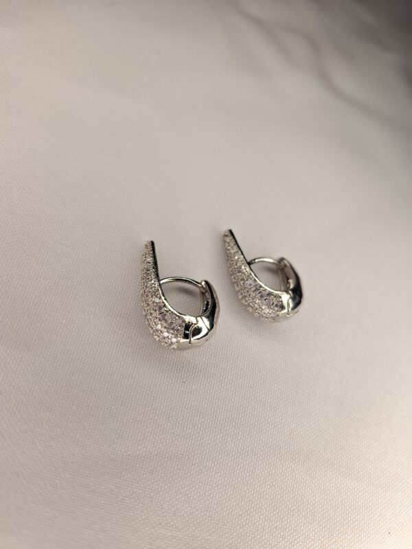 AROS PLATEADO GOTA CUBIC 718