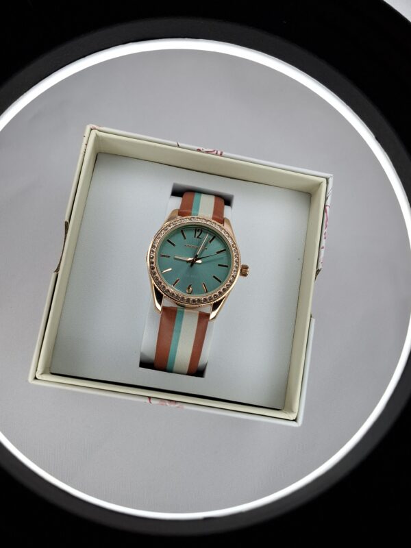 RELOJ CUBIC 13824